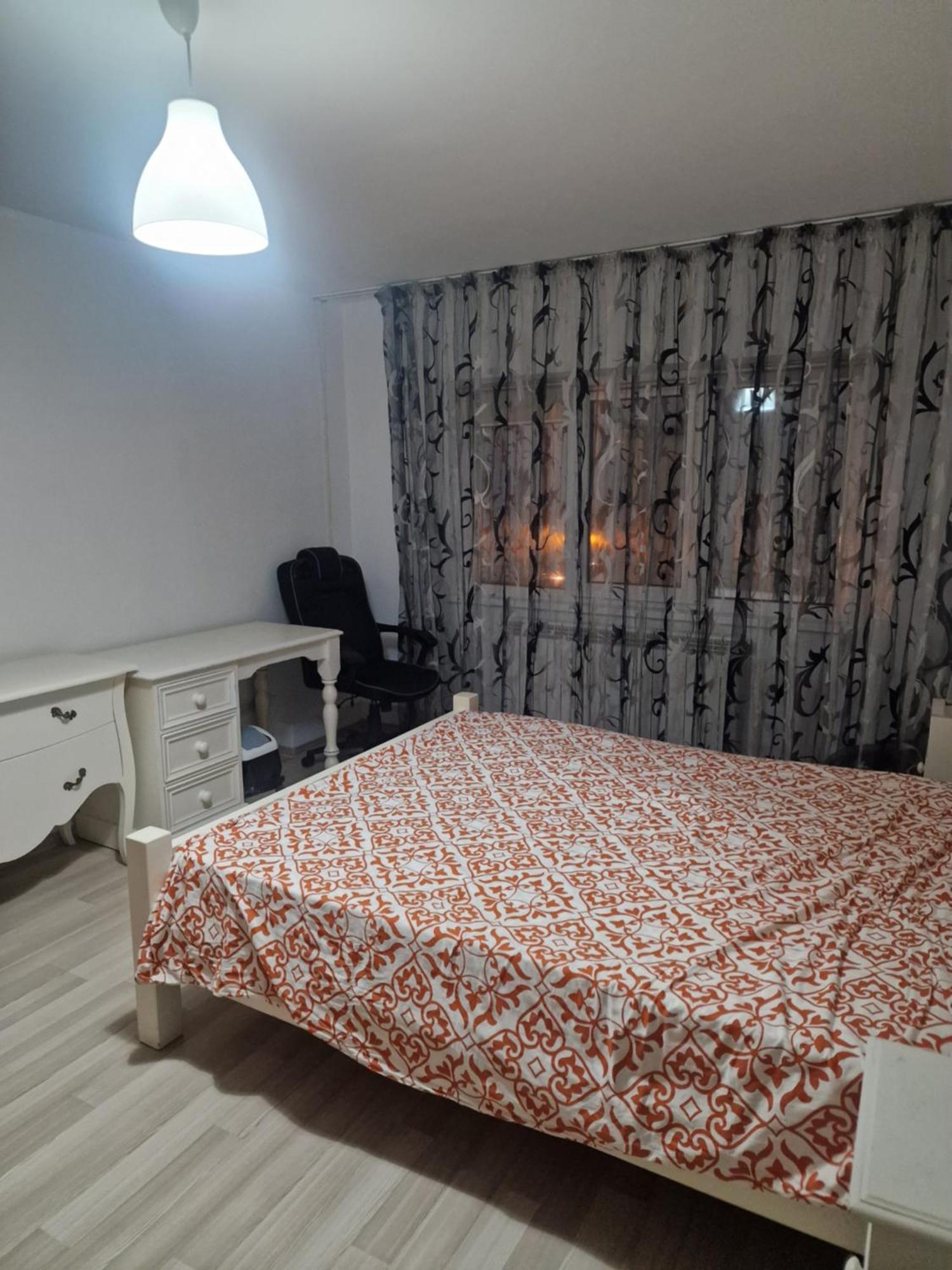 2 Bedrooms Apartment. Galaţi Eksteriør billede